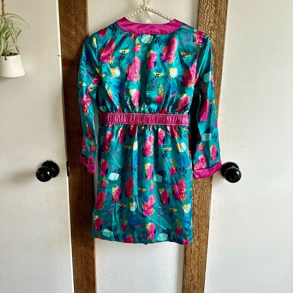 Rare Disney Frozen Girl’s Silky Robe Size 7/8 ADORABLE Seriously the cutest robe
